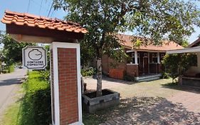 Genthong Homestay